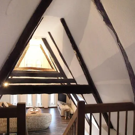 Apartment Wunderschoene Dachgeschoss - Maisonette *