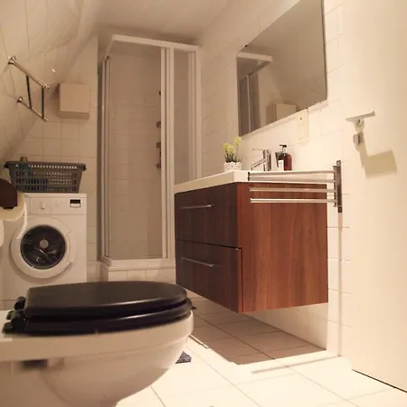Wunderschöne Dachgeschoss - Maisonette Apartment *